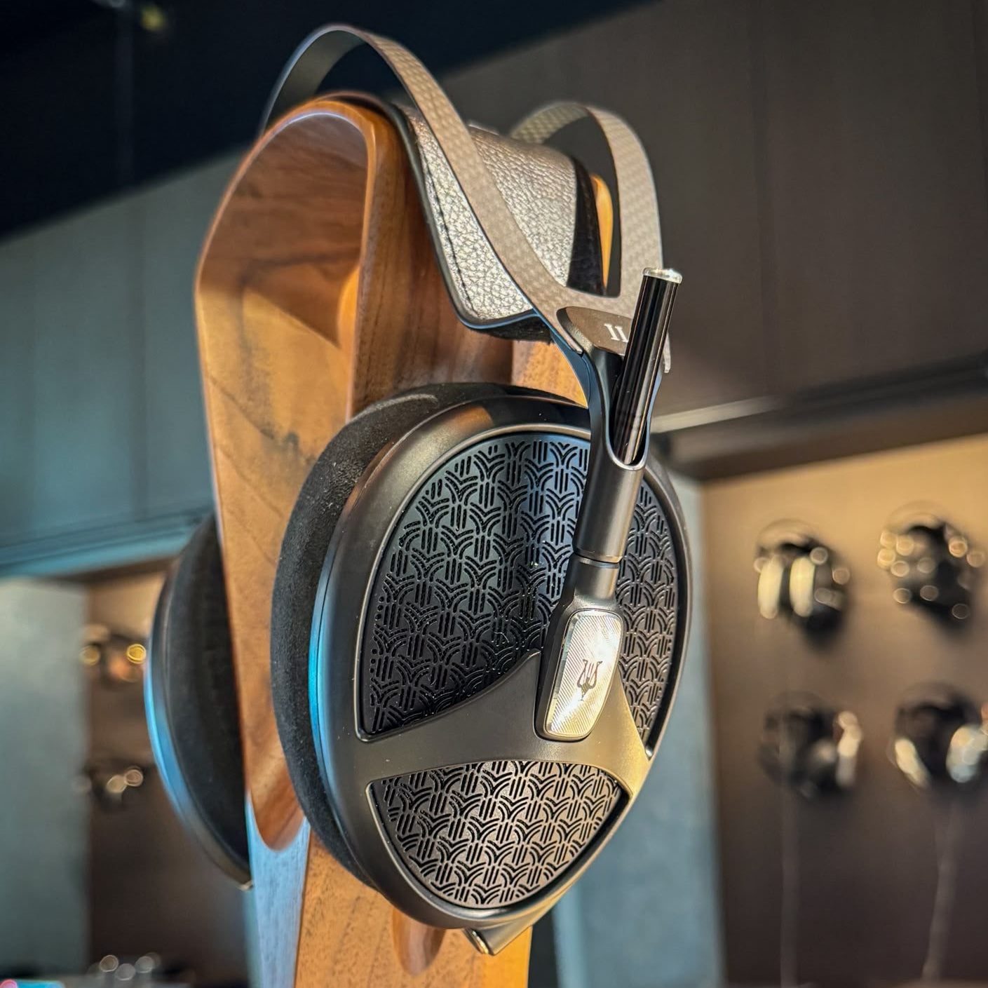 Meze Audio Empyrean II